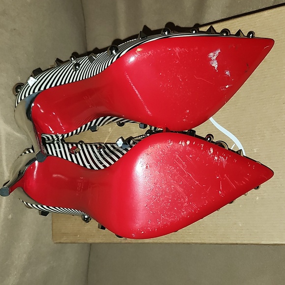 Christian Louboutin Aimanta B&W Striped Women's Heels - EUC 👠 Size 36.5 - Picture 5 of 17